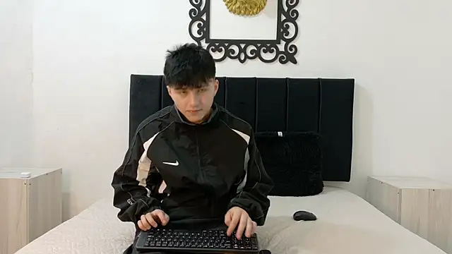 LunayDream online show from May 2026 11:36:01 AM