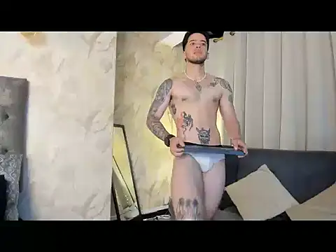 RONNY COLTON online show from May 2026 08:52:01 AM