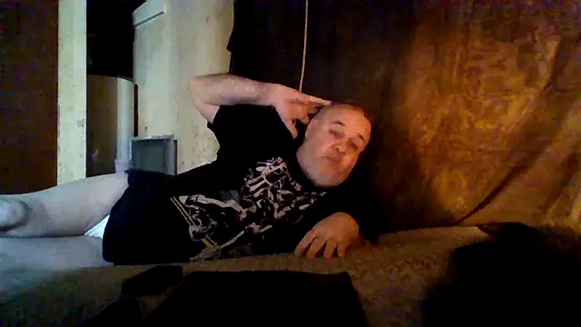 Nightshade1195 online show from May 2026 06:05:02 PM