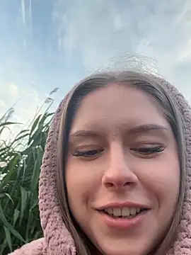 Snapshot of anna_nan chatting on May 2026 05:21:02 PM anna nan online show from May 2026 05:21:02 PM
