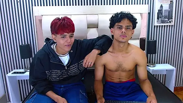 Enma And David online show from April 2026 10:00:02 PM