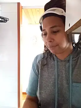 Snapshot of Ivon_C chatting on July 2026 03:00:02 PM Ivon C online show from July 2026 03:00:02 PM