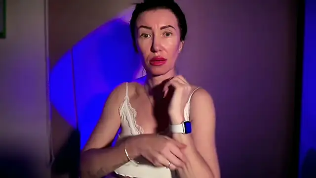 Snapshot of Goddess_Tati chatting on May 2026 08:59:01 PM Goddess Tati online show from May 2026 08:59:01 PM