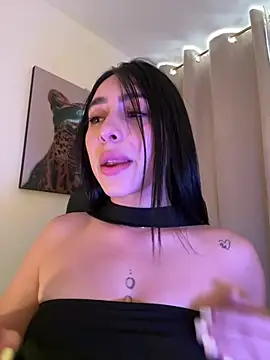 Snapshot of IsabellaNoir_ chatting on July 2026 05:15:01 PM IsabellaNoir online show from July 2026 05:15:01 PM