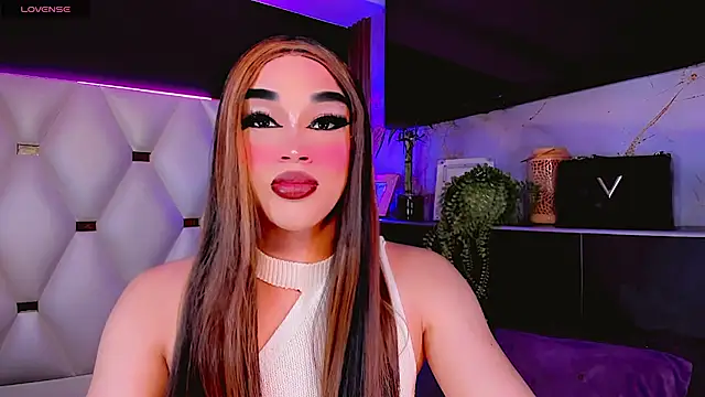 Snapshot of Camila_Vasquezz1 chatting on June 2026 11:52:01 AM Camila Vasquezz1 online show from June 2026 11:52:01 AM
