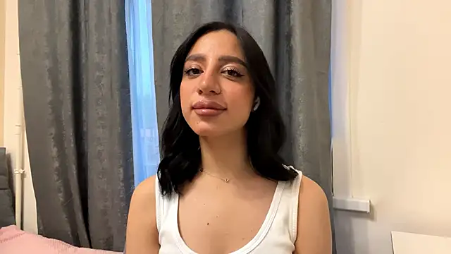 Snapshot of AngellaBarbini chatting on May 2026 01:16:02 PM AngellaBarbini online show from May 2026 01:16:02 PM