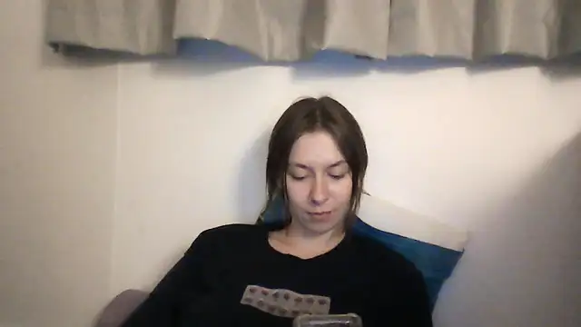 Snapshot of JuicyErika chatting on June 2026 11:18:02 PM JuicyErika online show from June 2026 11:18:02 PM