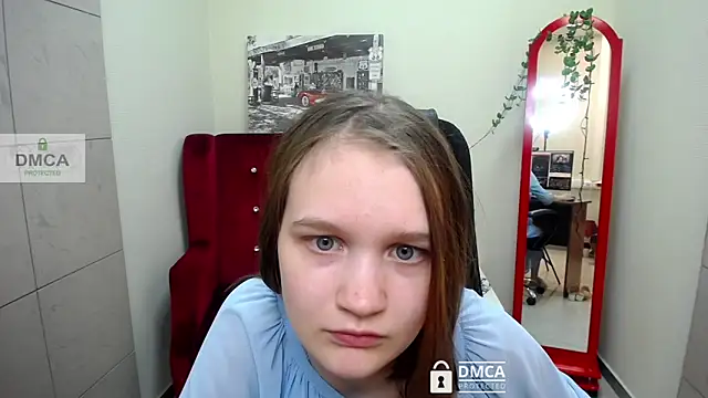 Snapshot of _donnaSia_ chatting on May 2026 11:27:02 AM donnaSia online show from May 2026 11:27:02 AM