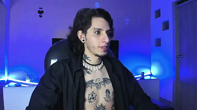 Vergil Noir  online show from April 2026 04:57:02 AM