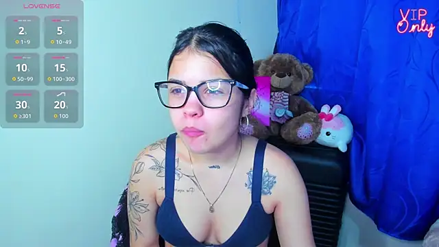 Snapshot of angelina_77 chatting on July 2026 02:45:01 PM angelina 77 online show from July 2026 02:45:01 PM
