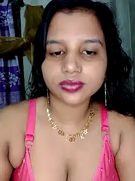 Snapshot of Nigar_Hatun chatting on May 2026 05:32:01 PM Nigar Hatun online show from May 2026 05:32:01 PM