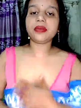 Snapshot of Nigar_Hatun chatting on May 2026 04:14:01 PM Nigar Hatun online show from May 2026 04:14:01 PM