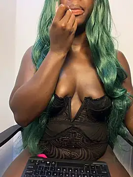 Leylabelle26 online show from June 2026 09:35:02 AM