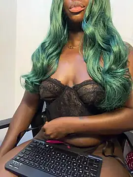 Leylabelle26 online show from July 2026 12:21:02 AM