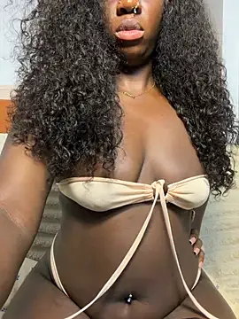 Leylabelle26 online show from July 2026 05:09:02 PM