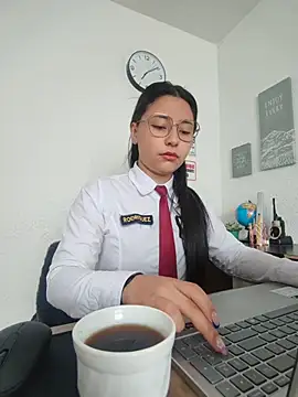 Queen linda1 online show from May 2026 12:11:02 PM