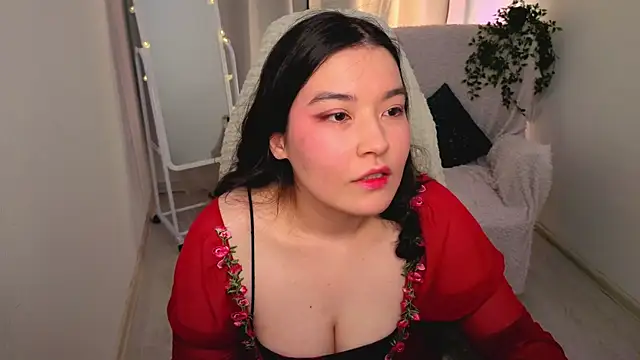 MomoRins online show from May 2026 10:07:01 PM