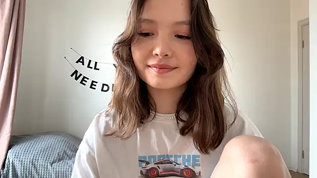 RochelTrewhitt online show from April 2026 10:24:01 AM