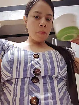 Snapshot of Nicol_Alvarez1 chatting on June 2026 11:40:01 PM Nicol Alvarez1 online show from June 2026 11:40:01 PM