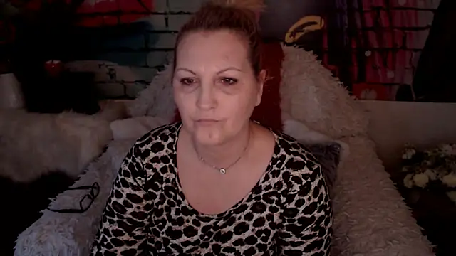 Divineblond online show from March 2025 08:30:01 AM