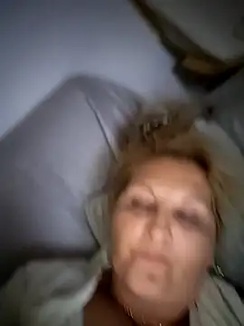 Divineblond online show from September 2025 05:28:01 PM