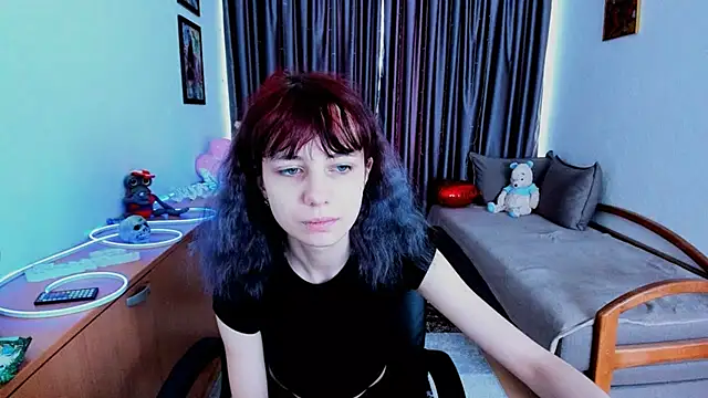 Snapshot of MiniLysii chatting on June 2026 05:50:02 AM MiniLysii online show from June 2026 05:50:02 AM