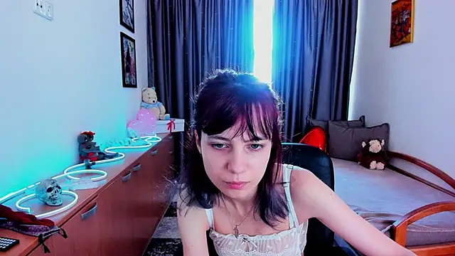 Snapshot of MiniLysii chatting on June 2026 05:48:01 AM MiniLysii online show from June 2026 05:48:01 AM