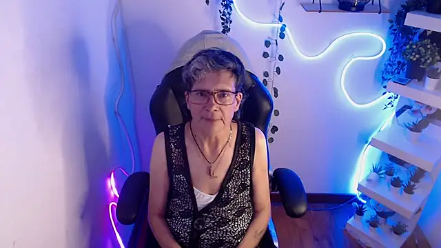 Snapshot of selena_ferreira chatting on June 2026 06:43:01 PM selena ferreira online show from June 2026 06:43:01 PM