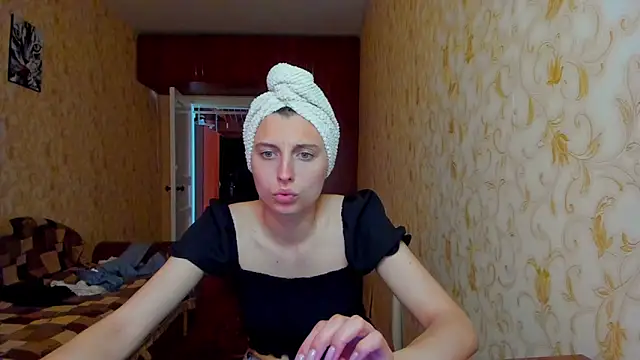 Snapshot of MilaShka29 chatting on June 2026 07:07:01 AM MilaShka29 online show from June 2026 07:07:01 AM