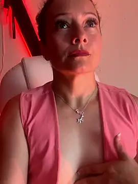 SamiiContreras  online show from April 2026 05:30:01 PM