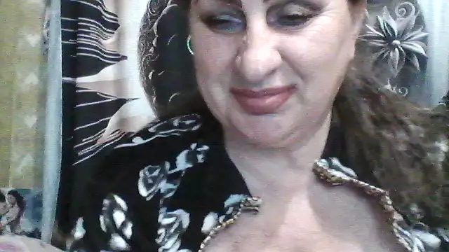 Snapshot of LoaqLovew chatting on May 2026 06:55:02 AM LoaqLovew online show from May 2026 06:55:02 AM