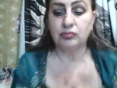 Snapshot of LoaqLovew chatting on May 2026 07:46:02 AM LoaqLovew online show from May 2026 07:46:02 AM