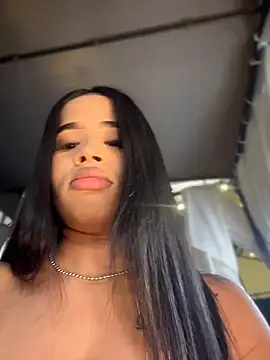 Snapshot of EmmaExoticaXXX chatting on July 2026 09:35:02 PM EmmaExoticaXXX online show from July 2026 09:35:02 PM
