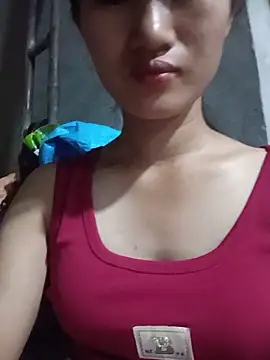Snapshot of Rosie_LoveUU chatting on May 2026 10:47:01 AM Rosie LoveUU online show from May 2026 10:47:01 AM