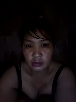Snapshot of Beola-mi chatting on April 2026 07:41:01 PM Beola-mi online show from April 2026 07:41:01 PM