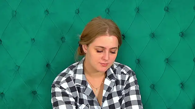 EllaBells online show from June 2026 05:10:02 AM