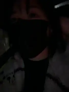 strawberry-boby online show from April 2026 09:39:01 PM