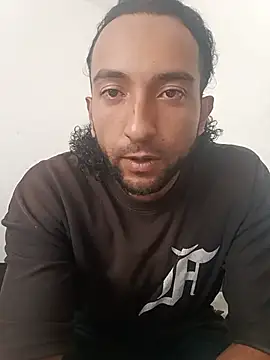 Snapshot of thelongxxxx chatting on July 2026 03:05:02 PM thelongxxxx online show from July 2026 03:05:02 PM