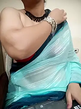 Snapshot of Aayaat__ chatting on June 2026 04:41:02 AM Aayaat online show from June 2026 04:41:02 AM