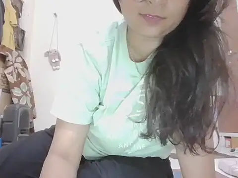 Aayaat   online show from June 2026 05:37:02 PM