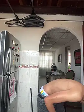 fresdyhot online show from June 2026 06:57:01 PM