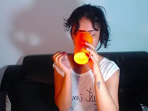 BellaLuxxs online show from June 2026 11:46:01 PM