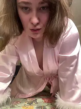BettyRussian online show from May 2026 04:04:02 PM