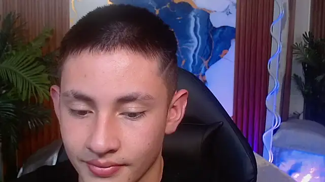 Snapshot of Andres_Tay chatting on May 2026 02:38:01 AM Andres Tay online show from May 2026 02:38:01 AM