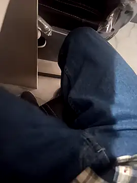 Robin681 online show from April 2026 09:23:02 AM