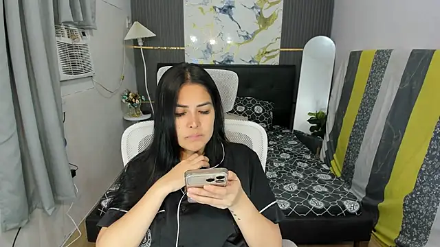 MissAndersonHoly online show from April 2026 10:35:02 AM