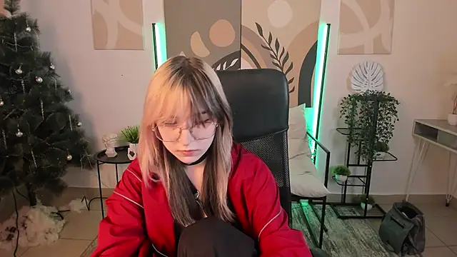 NyxCalderra online show from April 2026 09:04:01 AM