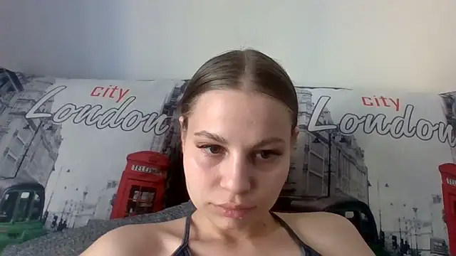 Snapshot of _Linsyy_ee_ chatting on May 2026 01:54:02 PM Linsyy ee online show from May 2026 01:54:02 PM