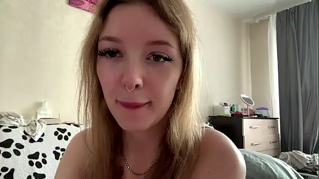 Snapshot of Elinthegreat chatting on July 2026 09:39:01 AM Elinthegreat online show from July 2026 09:39:01 AM