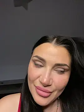 AylaSparkk online show from June 2026 07:03:02 PM